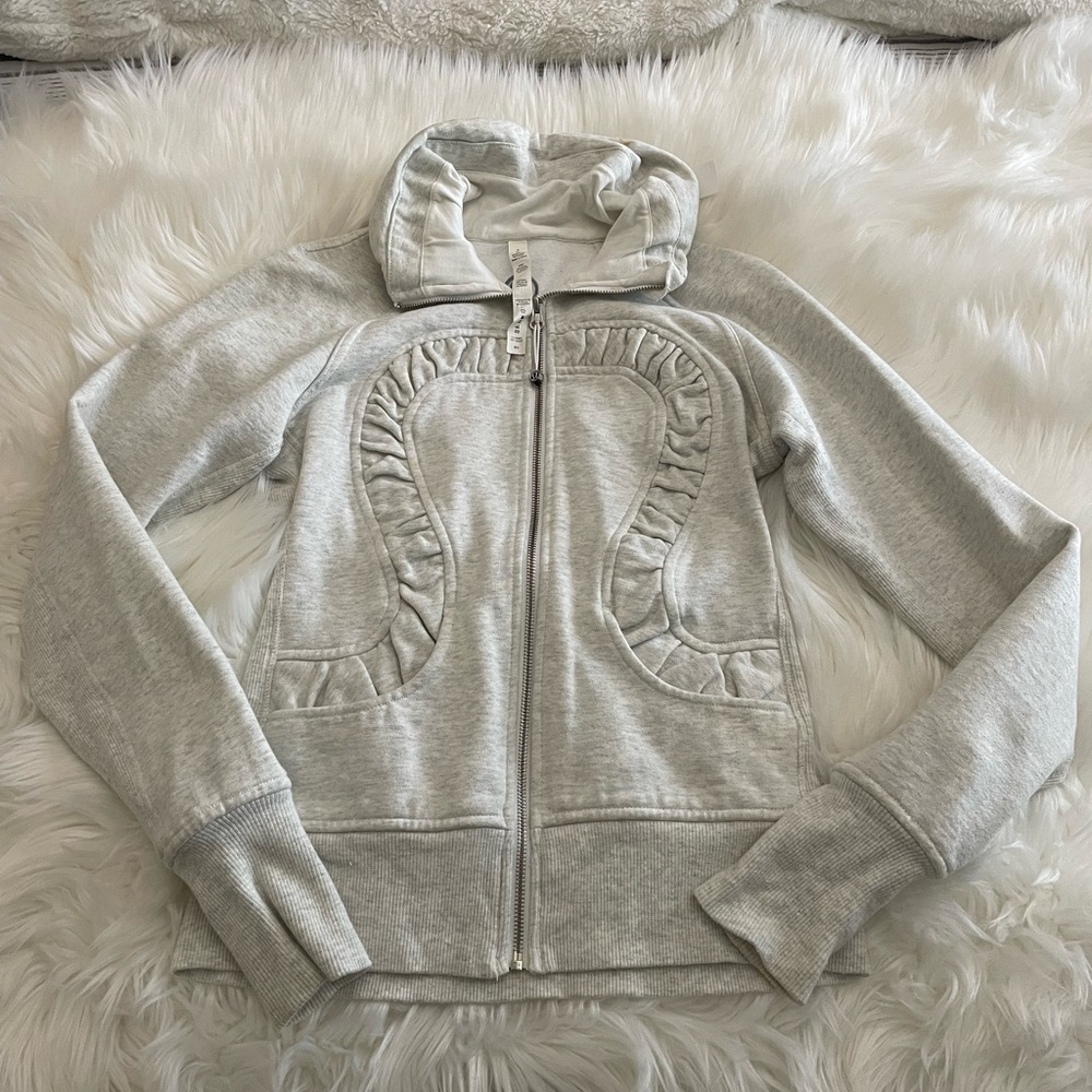 Lululemon Athletica Cuddle Up Jacket Heathered
Blurred Gray Glitter Full Zip
